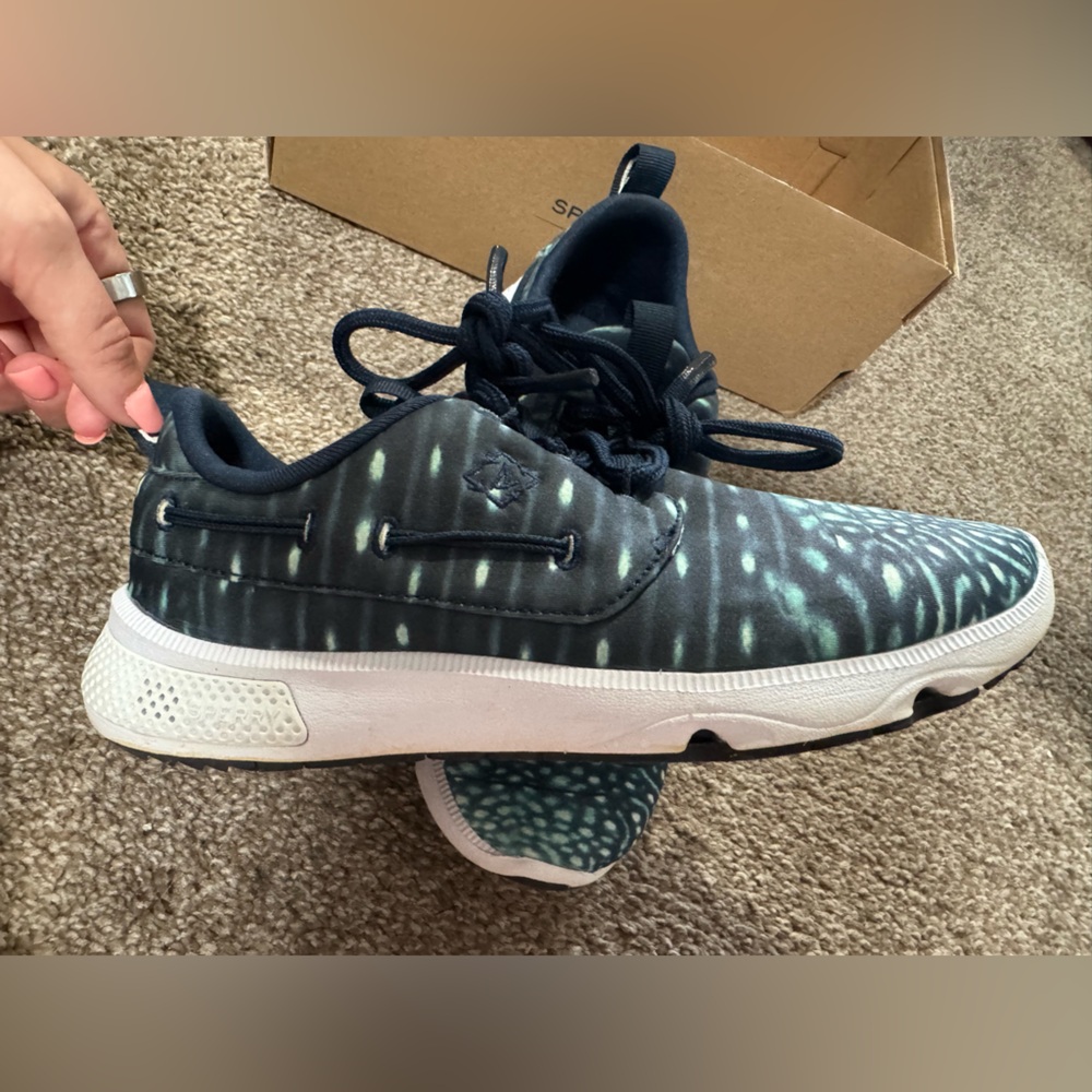 Sperry Men Waterlust whale shark Sneakers NWT..Size 6 (women’s 8/8.5 ish)